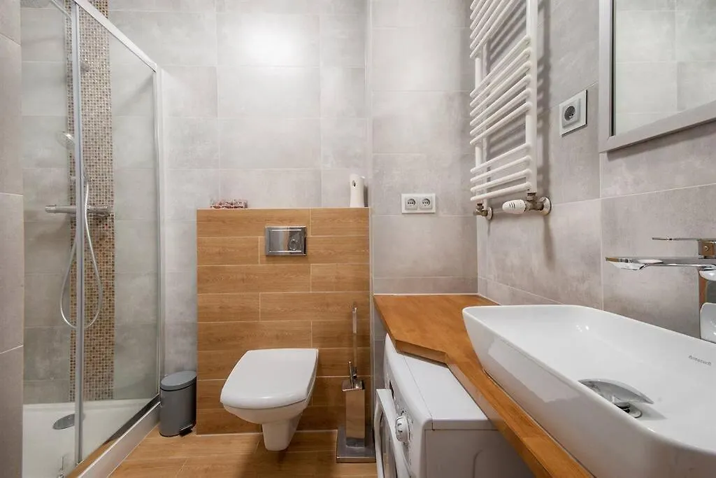 Funcional Easy Stay Condo- Krakow Bezplatne Miejsce W Garazu Apartment